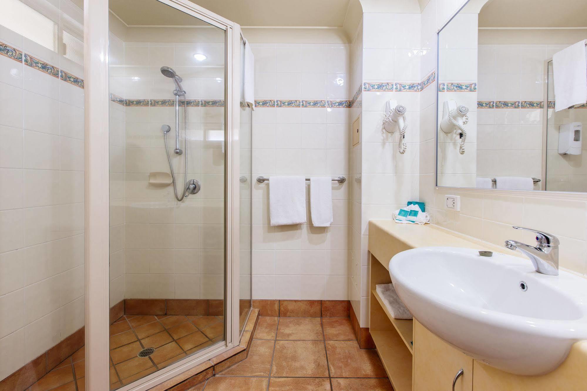 מקיי Shamrock Gardens Motel מראה חיצוני תמונה